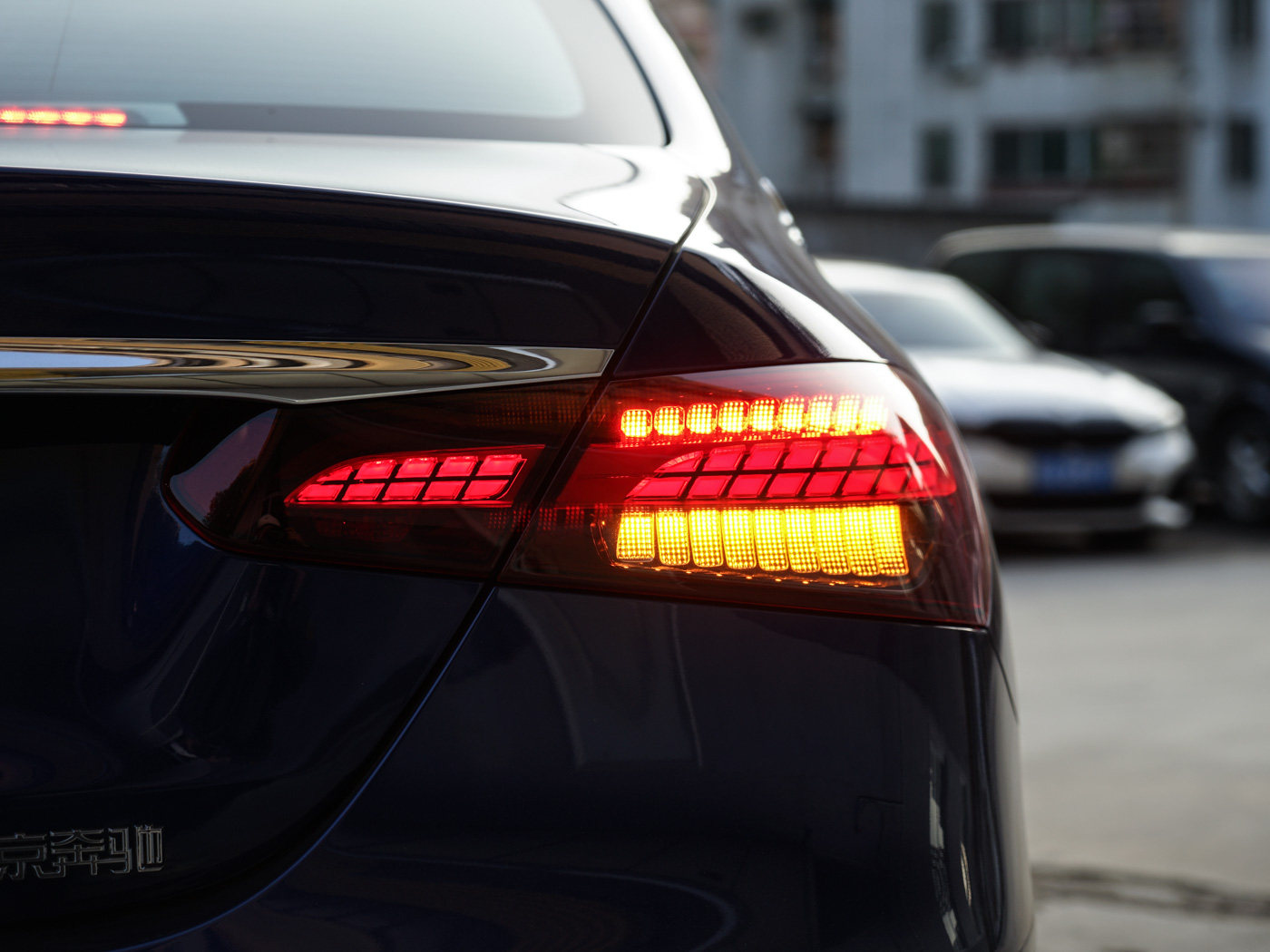 新款奔驰E级上市 全系下降1800元！但配置却出现缩水？