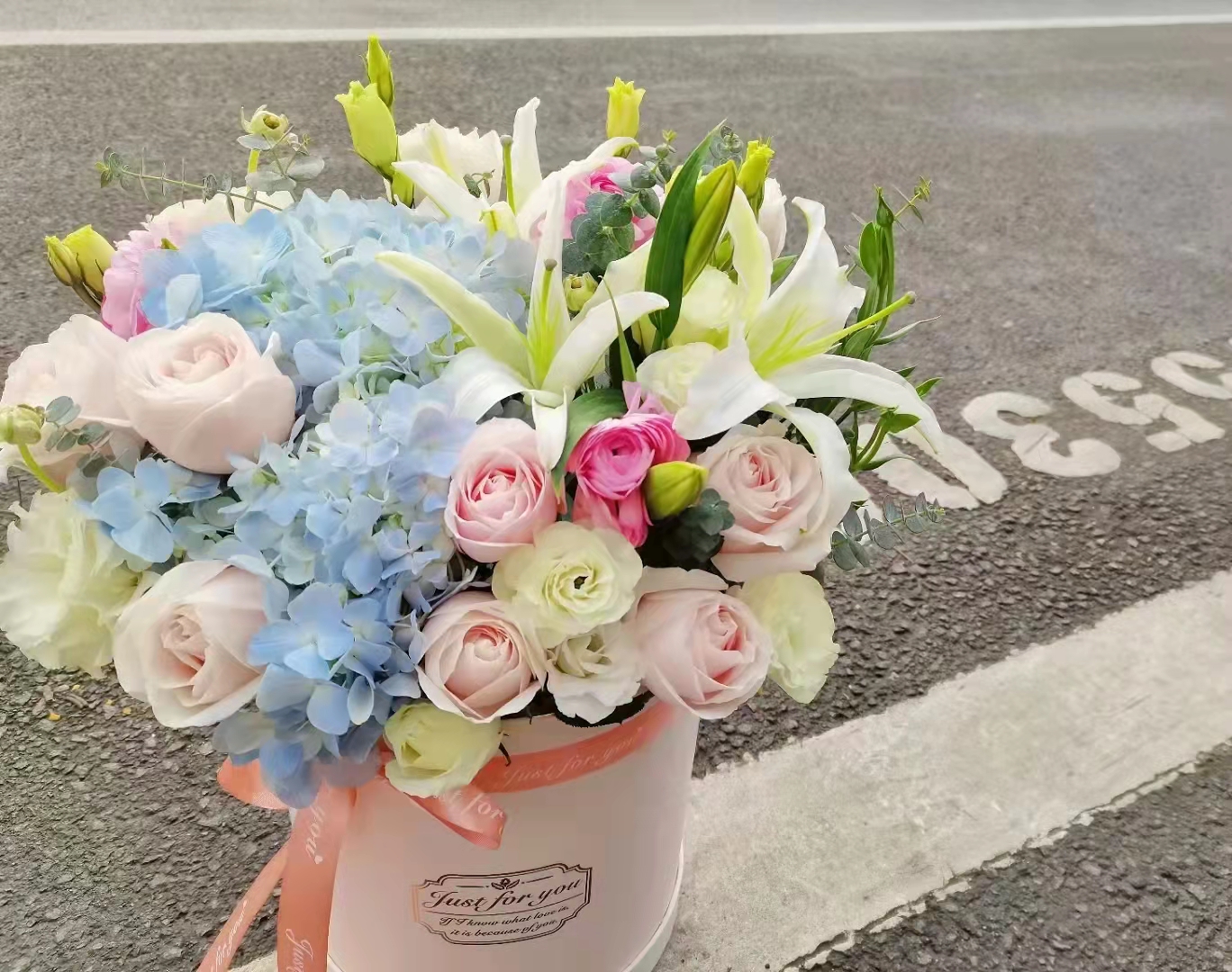 三八妇女节送老婆什么花比较好（推荐妇女节送这3朵花好）