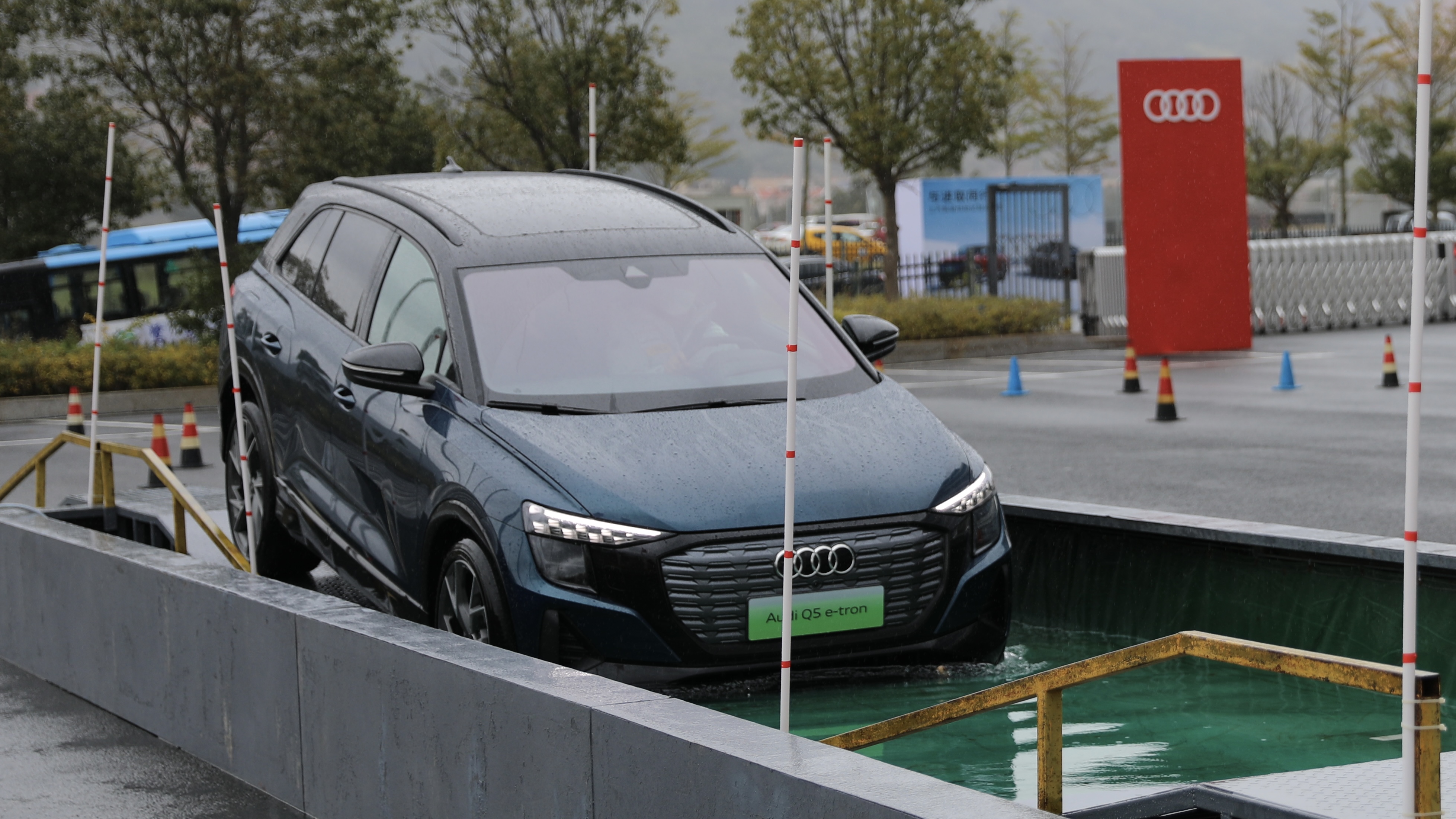 上汽奥迪Q5 e-tron：如何在新能源市场确立高端品牌地位？