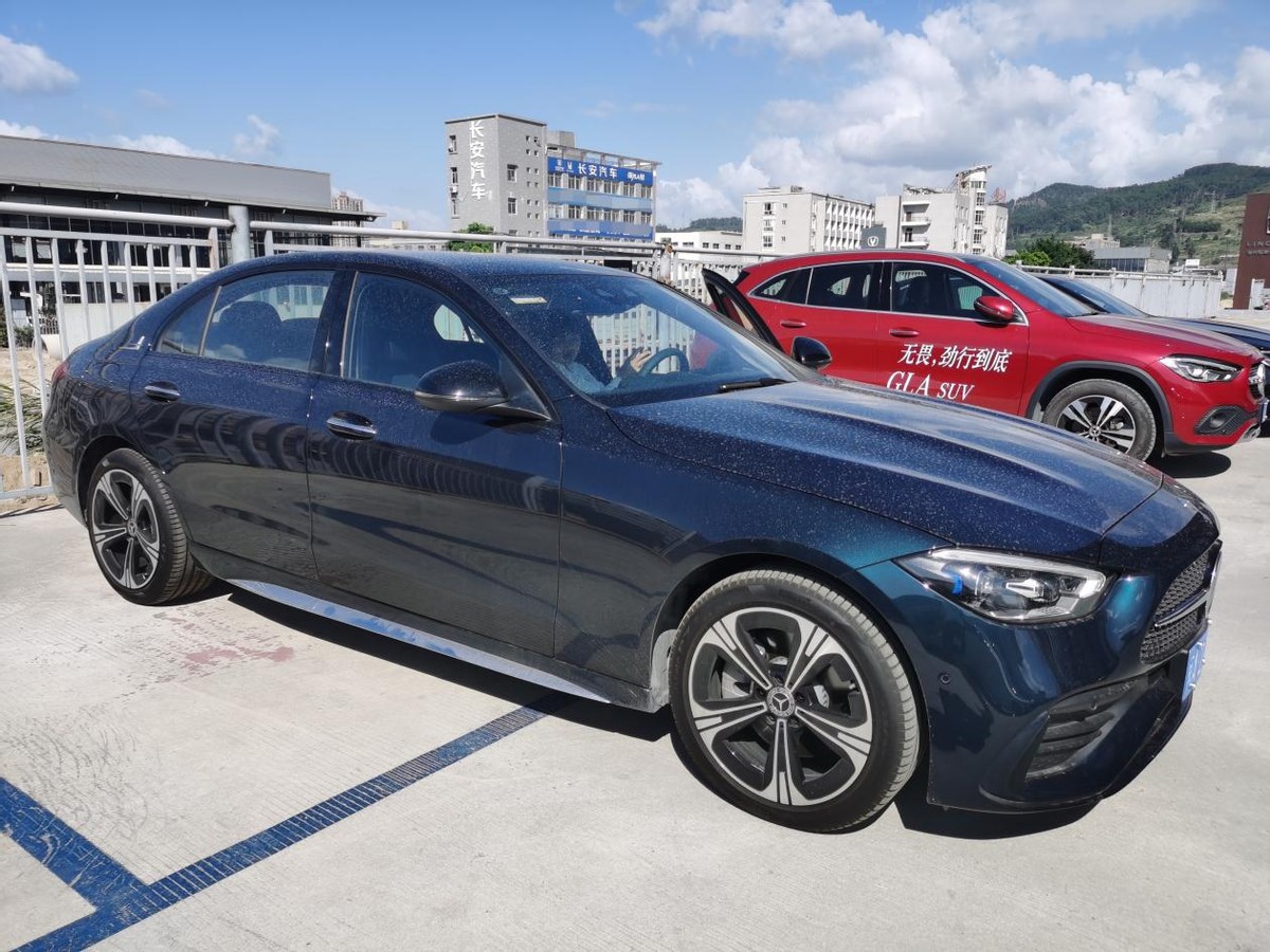 北京奔驰德利志高级轿车制造厂
