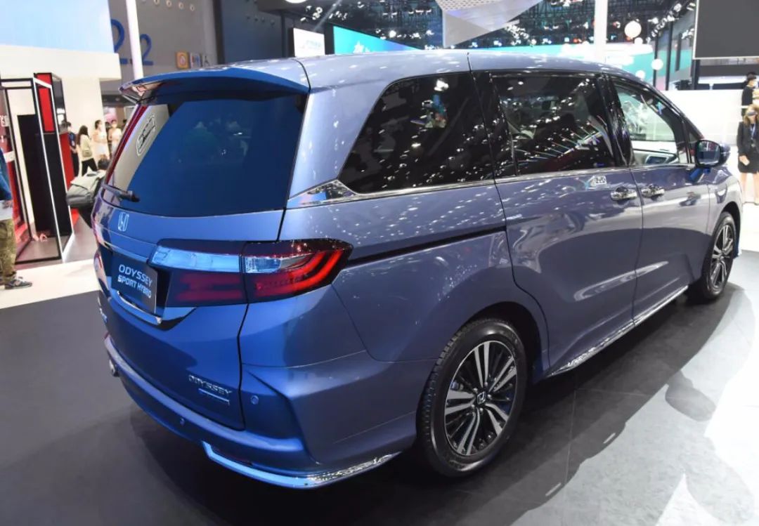 预算30万买车，选SUV还是MPV？