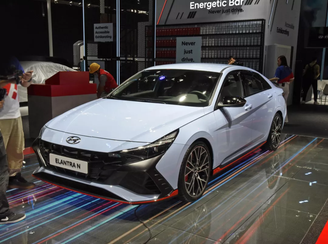 280匹2.0T的伊兰特你见过吗？GTI和03+见了都不敢说话