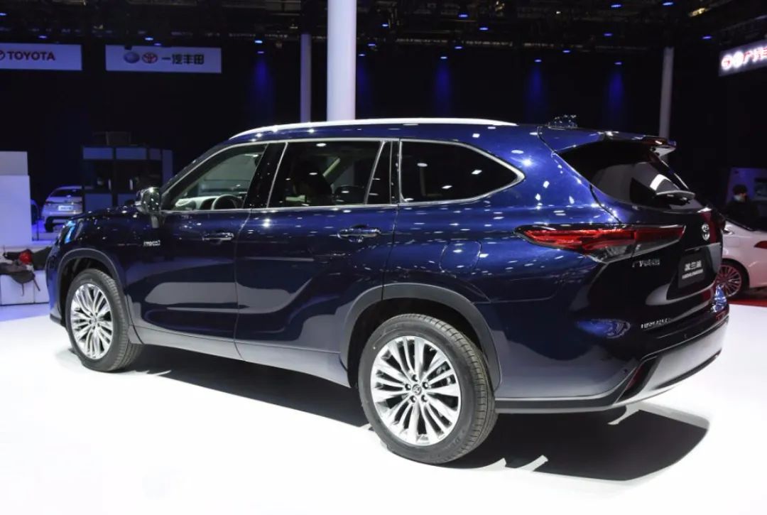 预算30万买车，选SUV还是MPV？