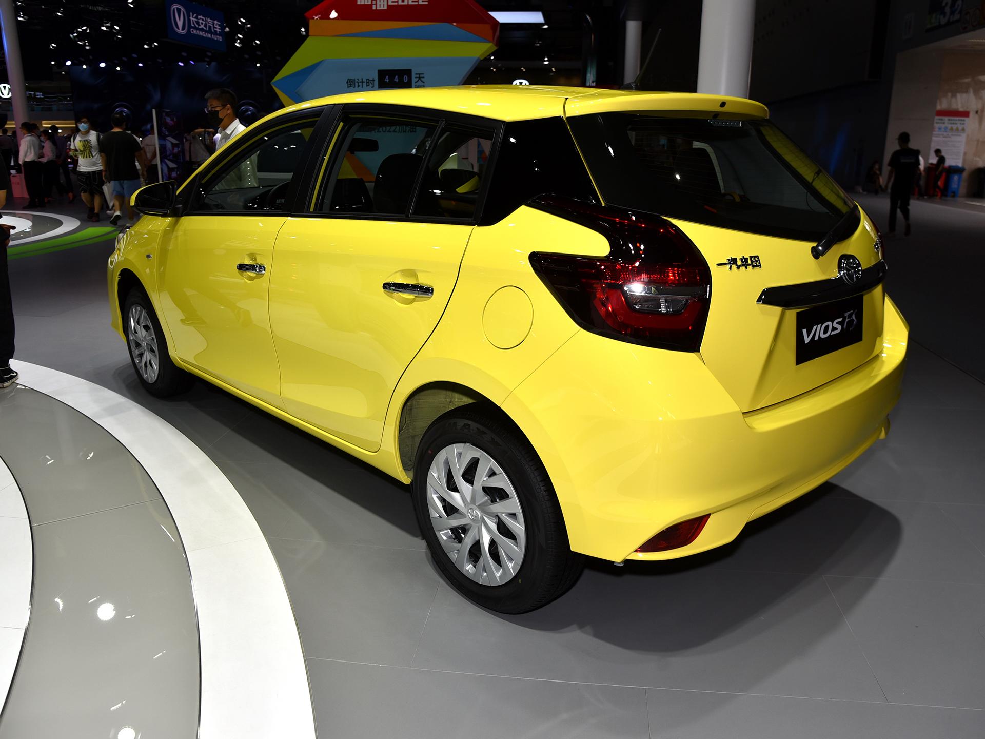 28万,买个合资带大屏的省油小车,实拍丰田威驰fs