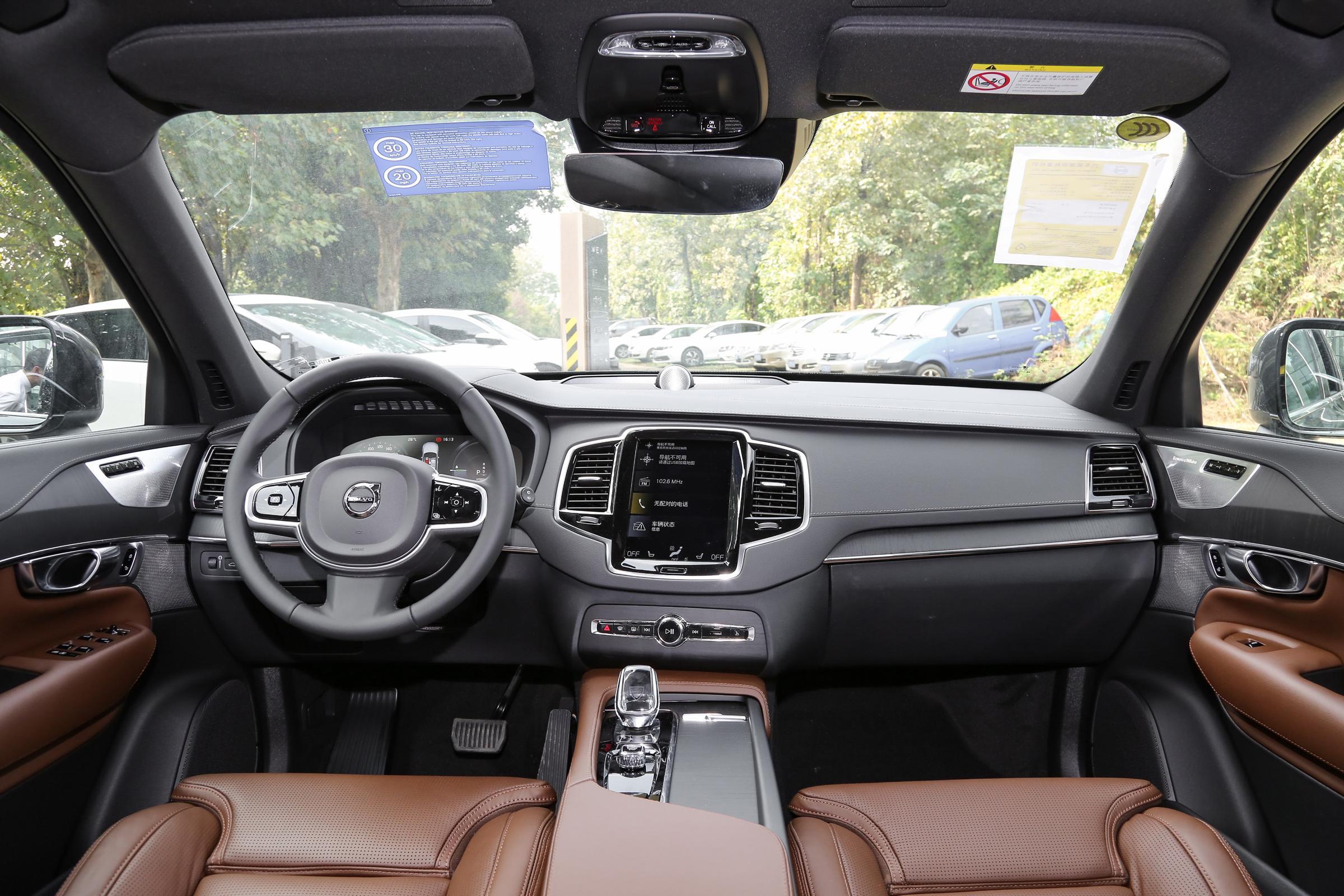 沃尔沃xc90 recharge大幅优惠,t8动力配空气悬架,比q7更香吗?