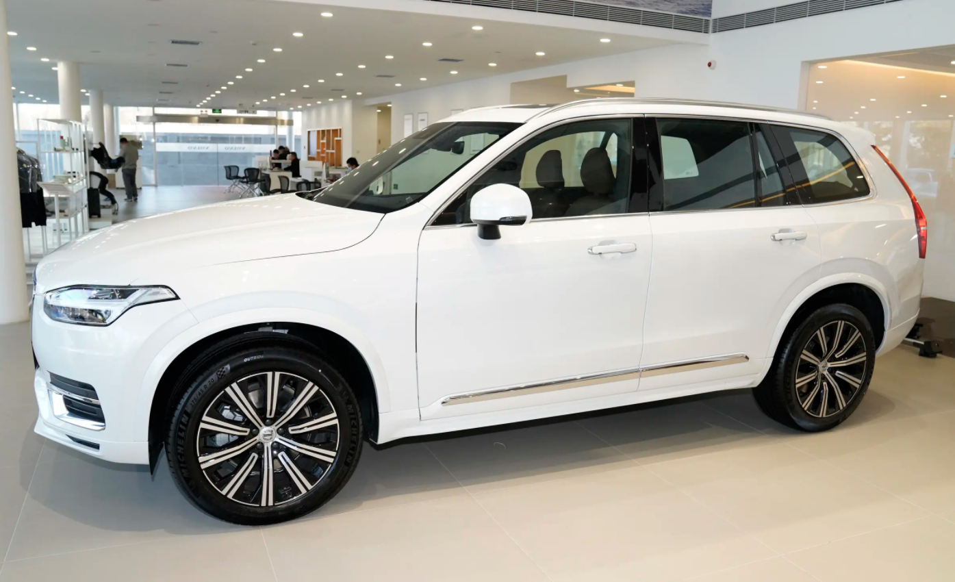 沃尔沃XC90解析，2.0T+8AT，全时四驱，选哪款车型更实惠