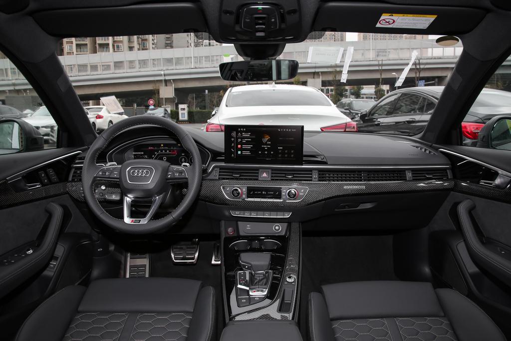 天津中升奥迪RS 4购车有礼 欢迎试乘试驾