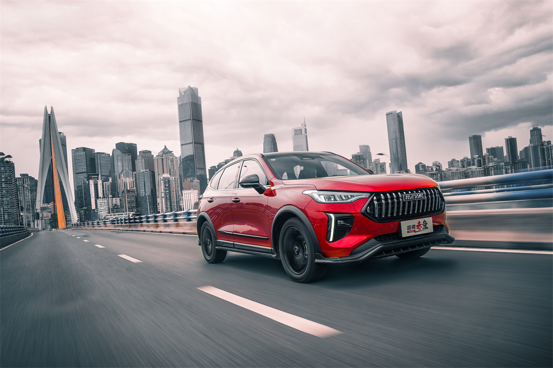 新增混动DHT版，综合油耗最低4.7L，2022款哈弗赤兔9.98万起售