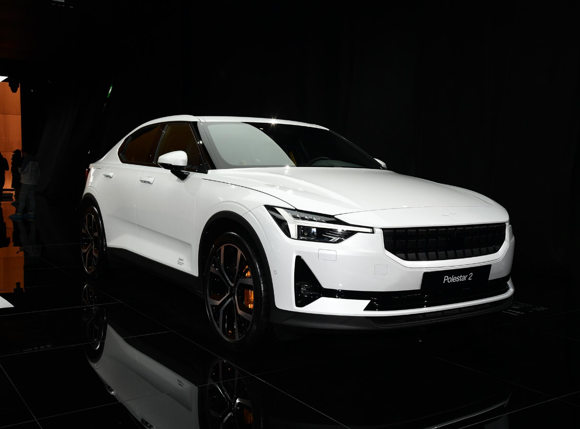 售价25.78-33.8万，轴距2735mm，还能上绿牌，带你看Polestar 2