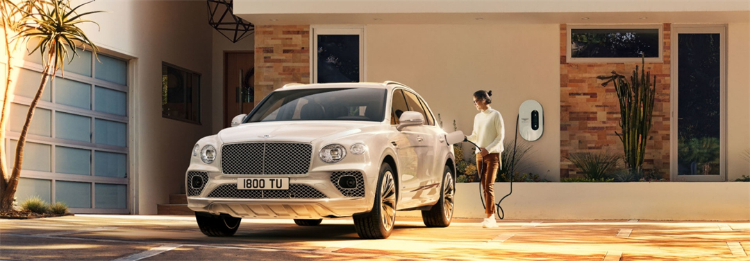 宾利最新车型来袭 动力或将超500Ps油耗还低！