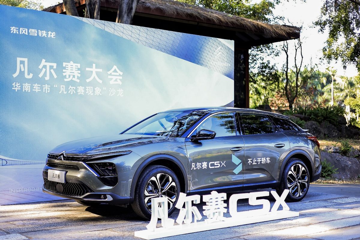 火爆“日系大本营”，凡尔赛C5 X让坦克车主都“上头”