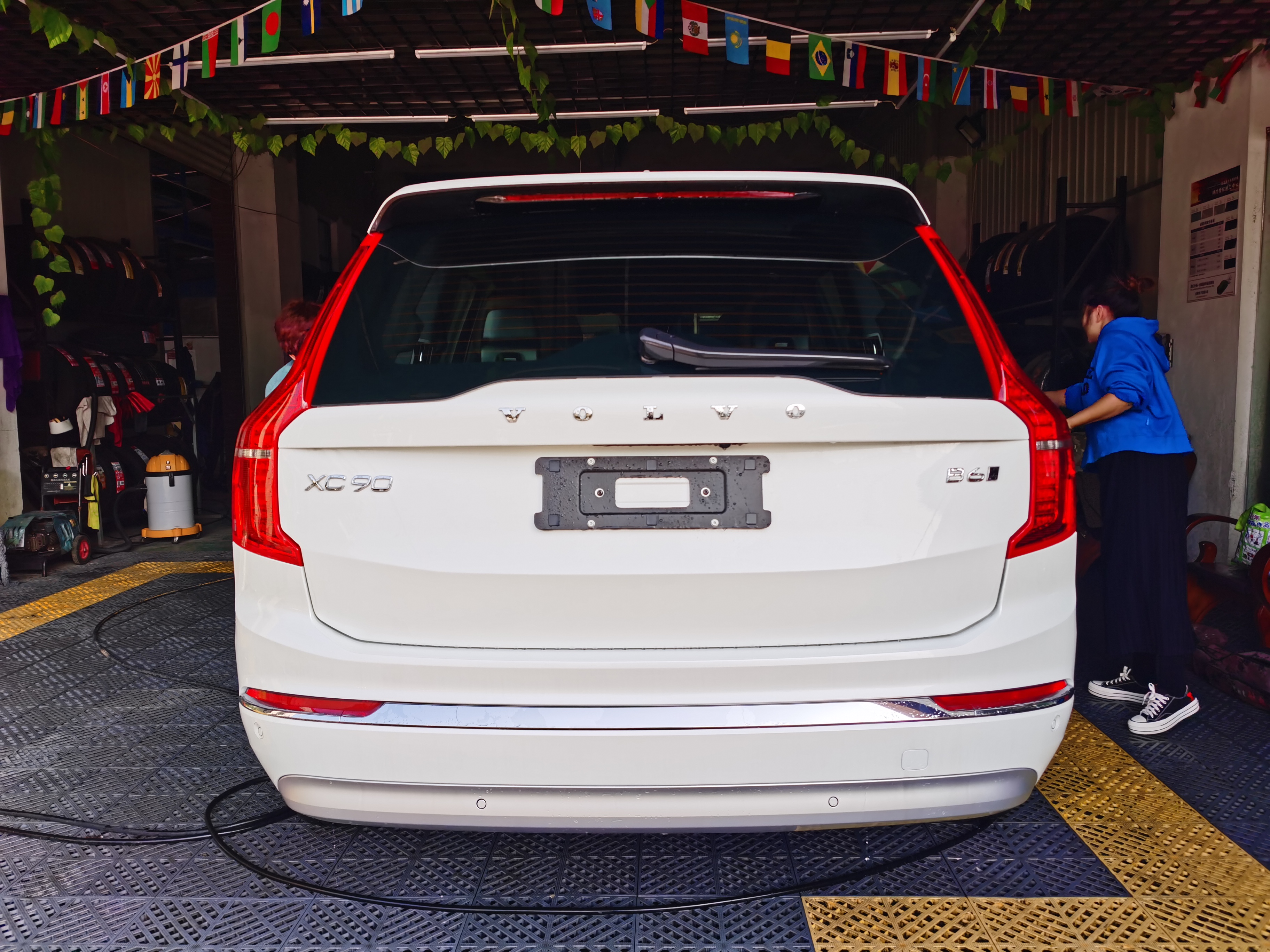 沃尔沃XC90解析，2.0T+8AT，全时四驱，选哪款车型更实惠