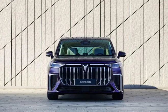 上来就敢卖40万！这帮国产MPV是铁了心要把GL8拉下马