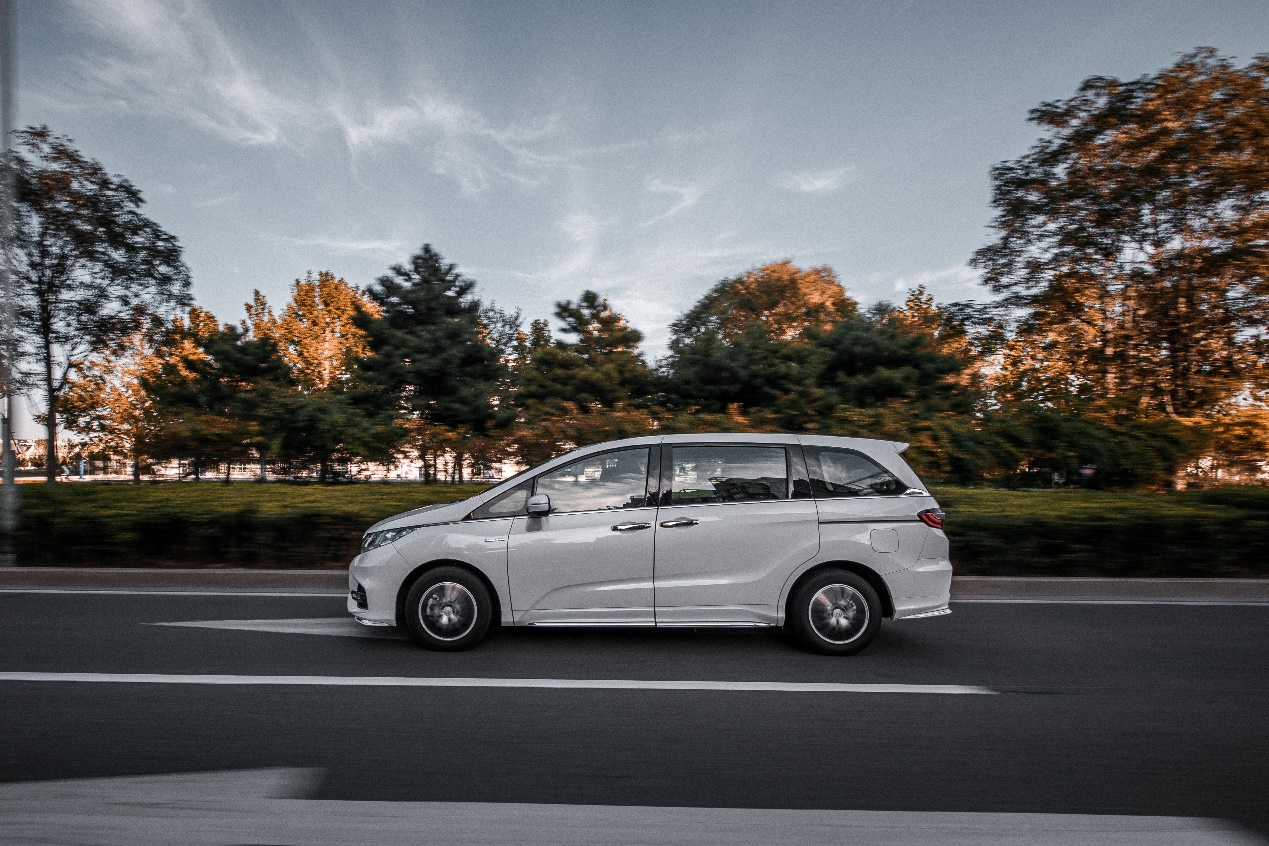 20万级奶爸车，北京现代库斯途有挑战同级标杆奥德赛的实力吗？