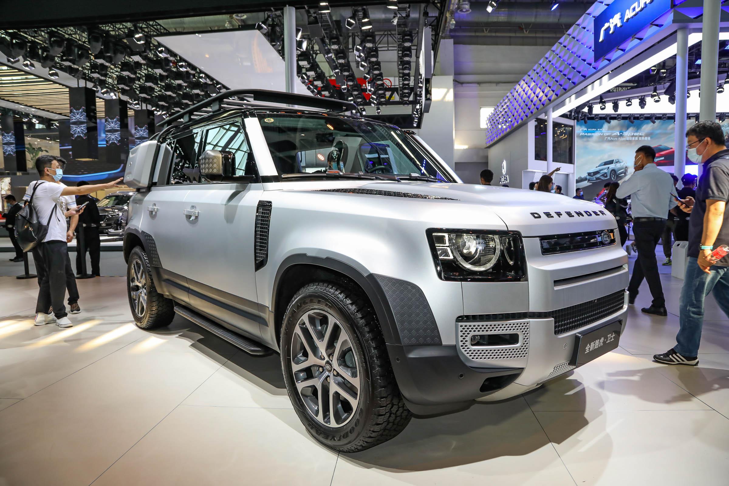 69.8万元起 新款路虎卫士上市 配置小幅调整