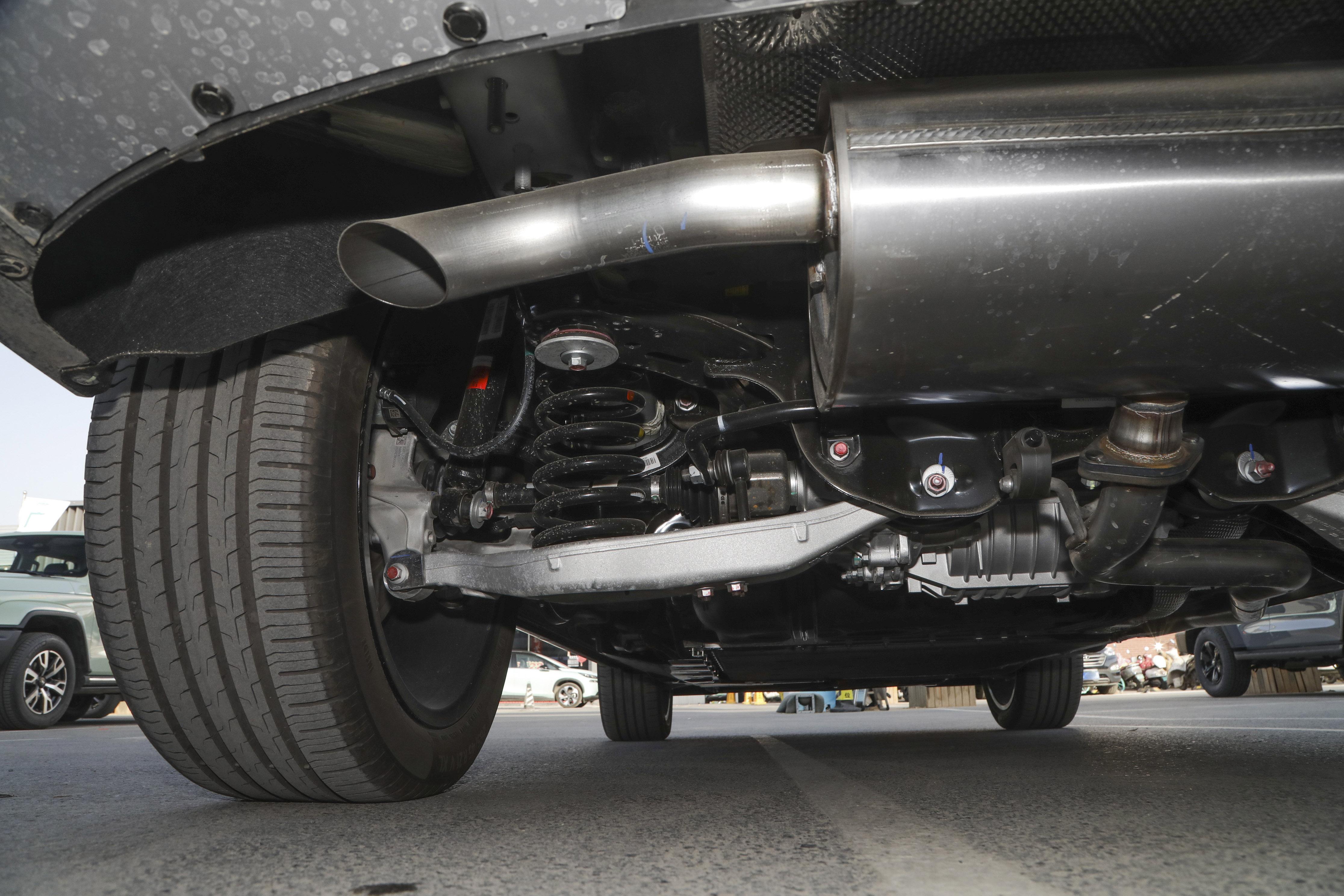 4.8秒破百，配电动四驱，试驾摩卡DHT-PHEV，适合年轻人的SUV？