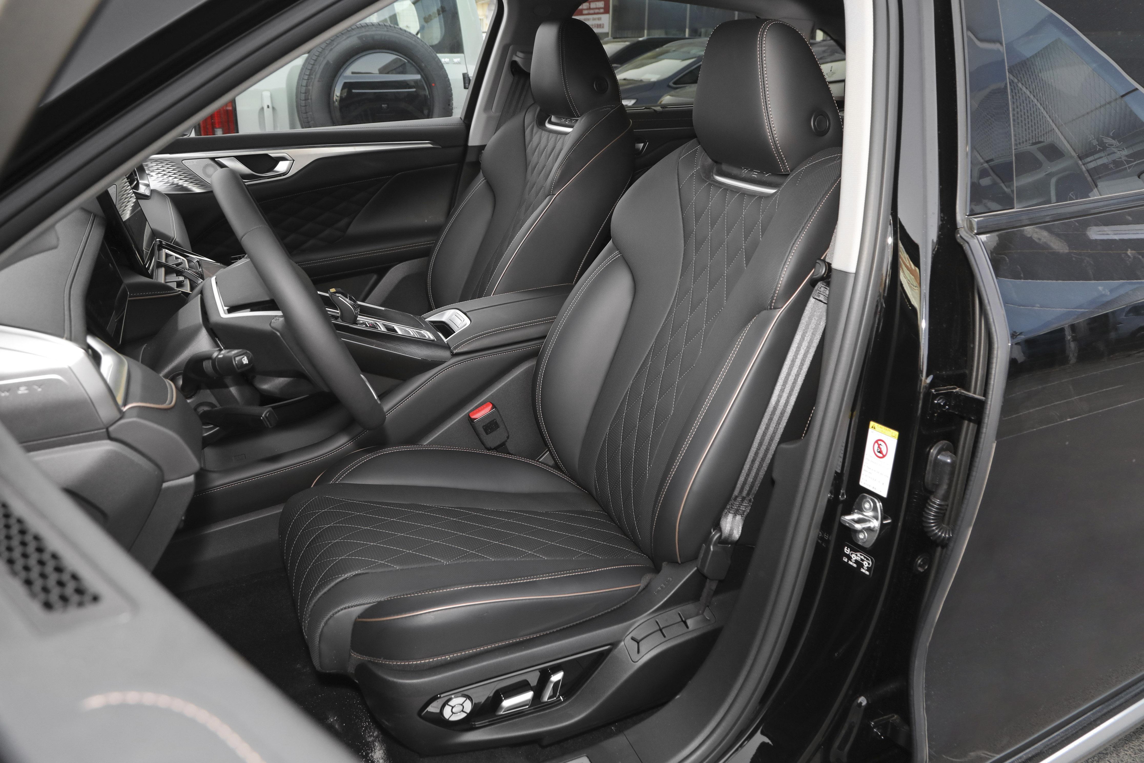 4.8秒破百，配电动四驱，试驾摩卡DHT-PHEV，适合年轻人的SUV？