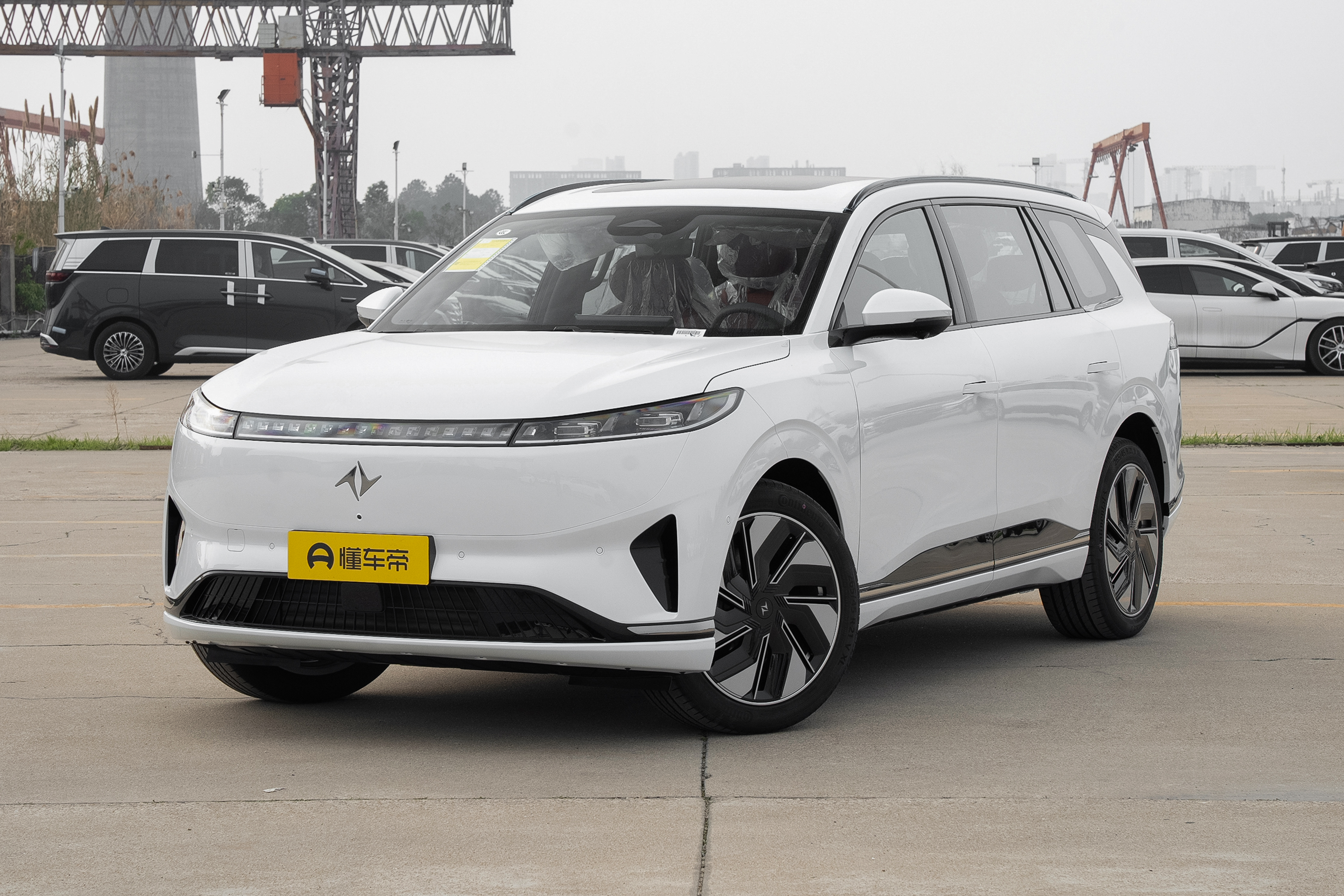 18万级全能奶爸车！6座+四驱+5002mm车长，家用选TA！