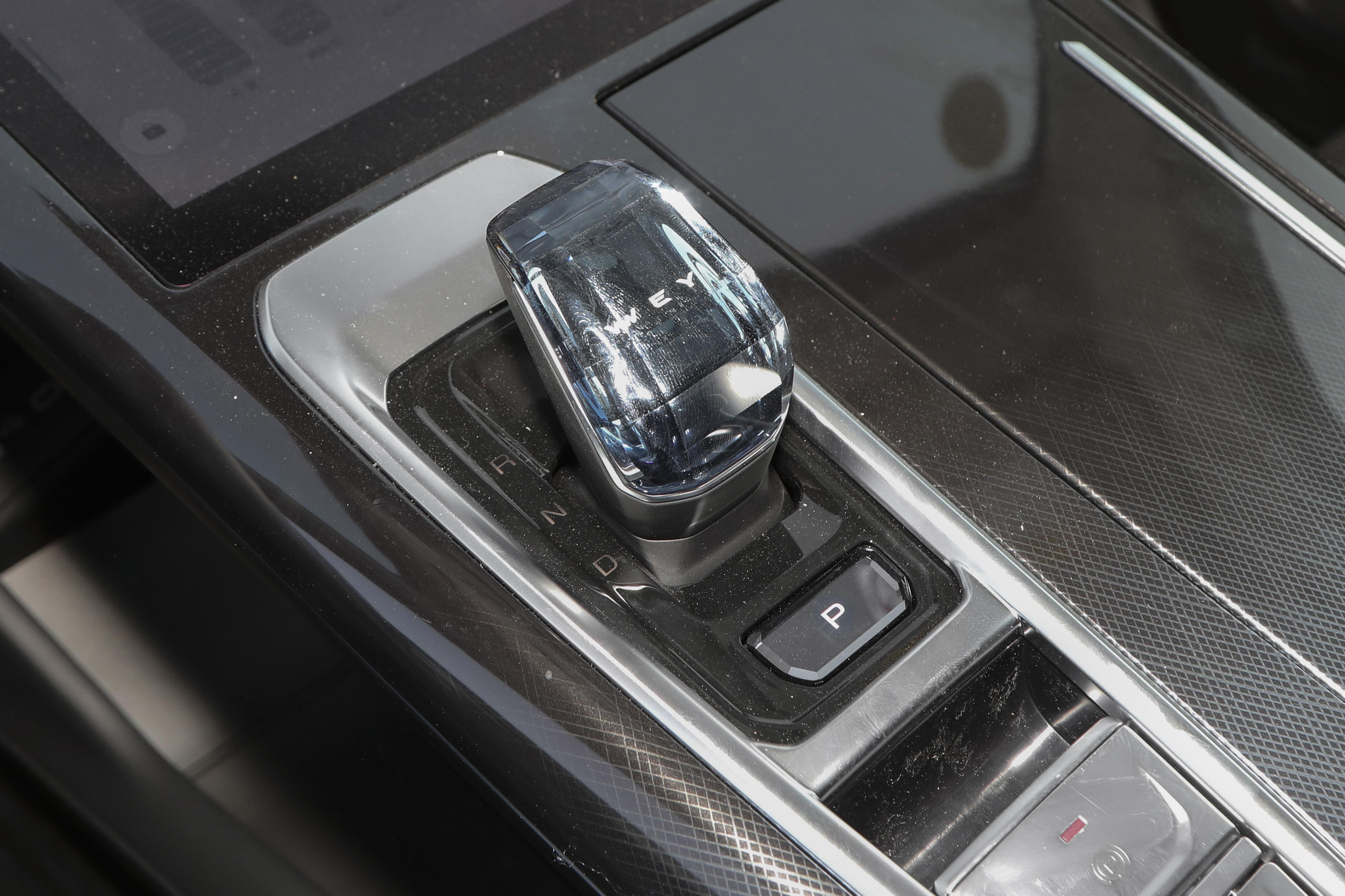 4.8秒破百，配电动四驱，试驾摩卡DHT-PHEV，适合年轻人的SUV？