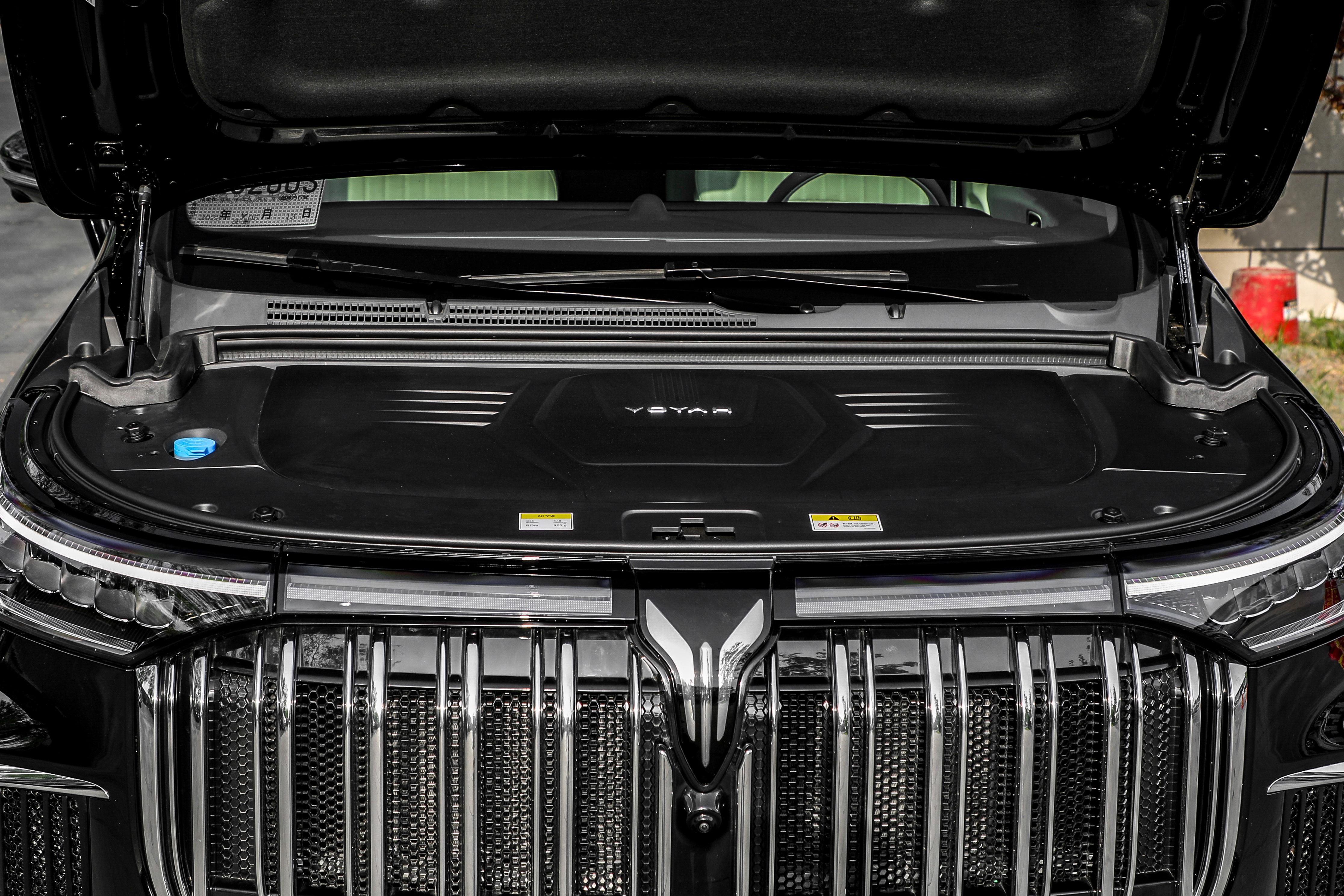 叫板丰田赛那？配空气悬挂，航空座椅，394马力，测岚图梦想家