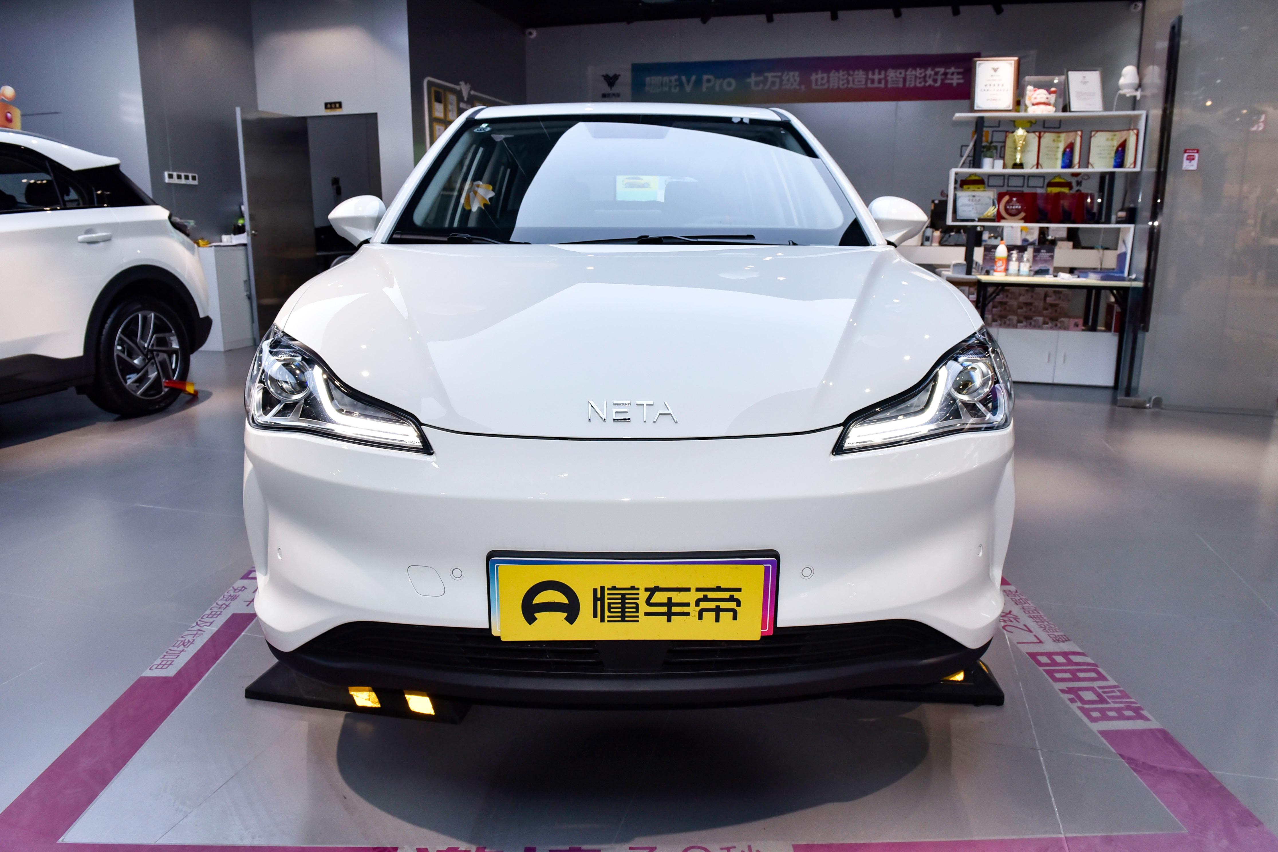 过关2021 | 五大车圈“内卷”瞬间：黄牛进入车市，全民变身MINIEV