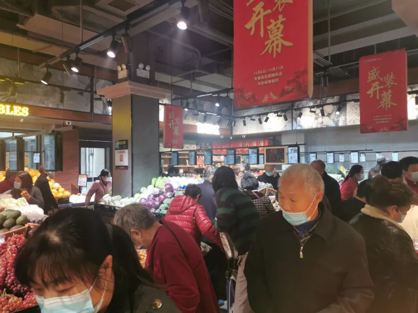 奔走相告!“华豫佰佳国槐街店”开启盛世华章