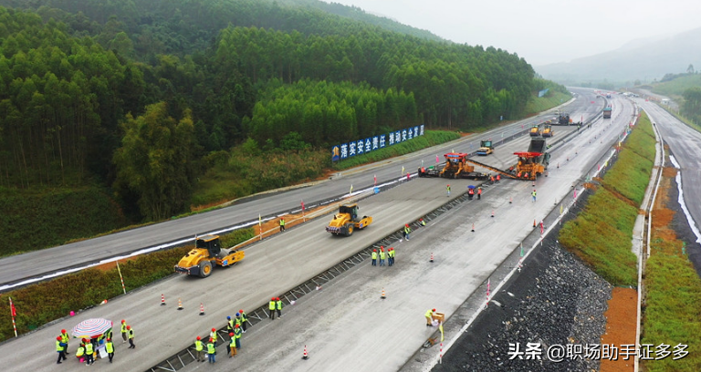 二级建造师挂靠费用，二级建造师挂靠的风险有哪些？