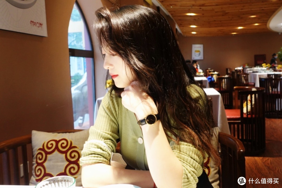 干练、知性、温柔、性感｜女律师的秋冬一周职场穿搭图鉴