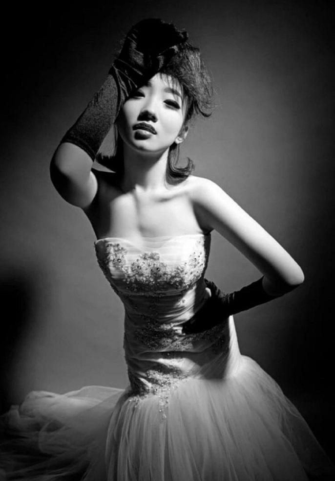 孟美岐性感牛奶浇身图片写真曝光(孟美岐早期写真被扒?