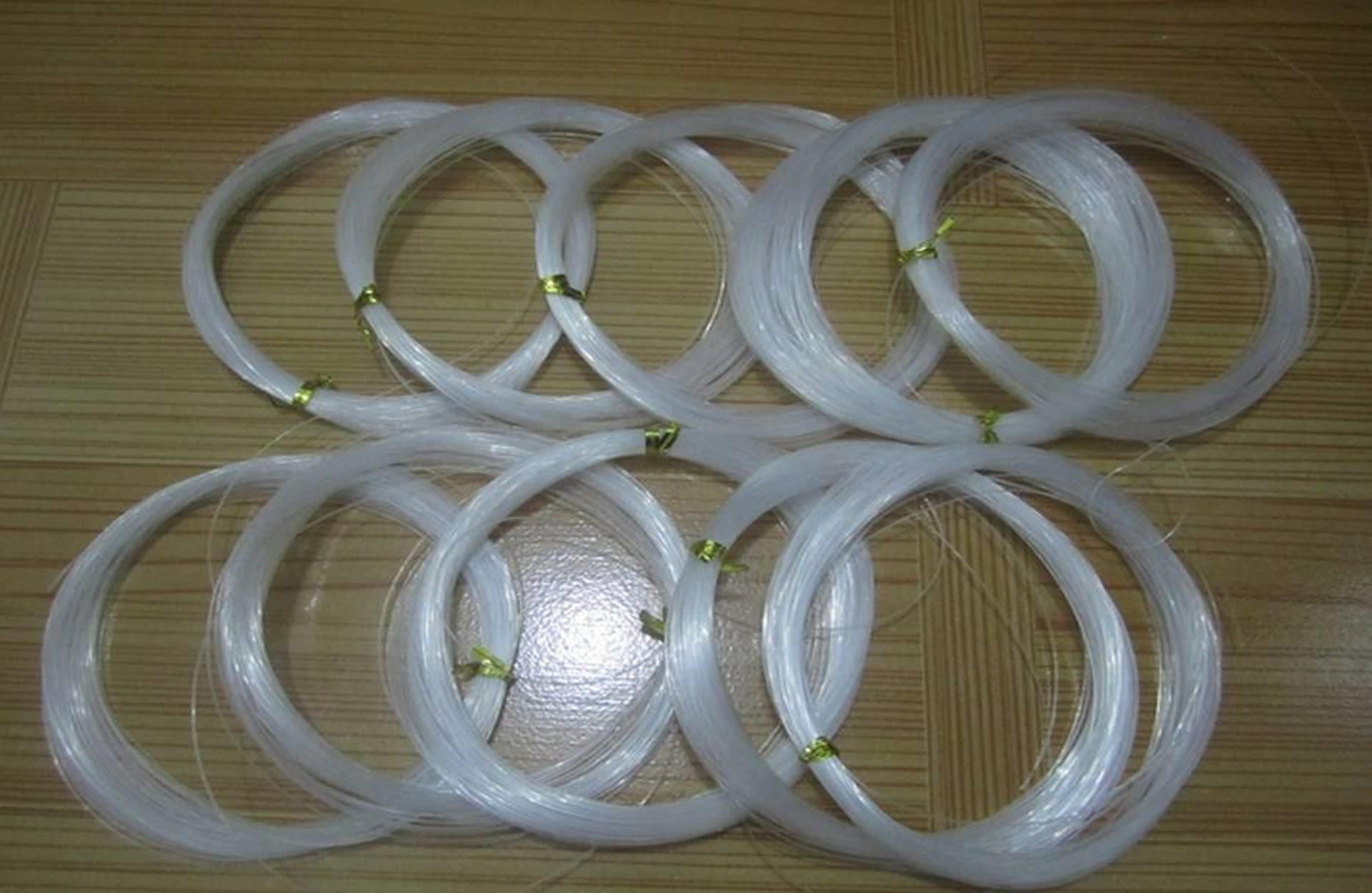 尼龙鱼线和碳素鱼线的区别