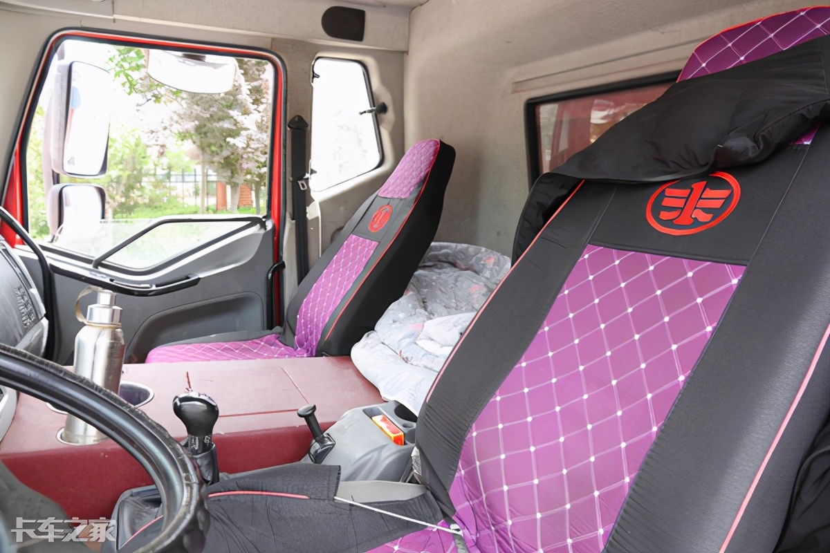 6米8载货车开了8年,迫于生存压力,卡友还是想卖车改行