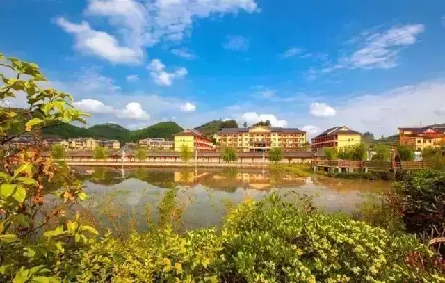 这是贵州村庄？感觉像欧洲童话小镇！春节自驾游就去这里耍！