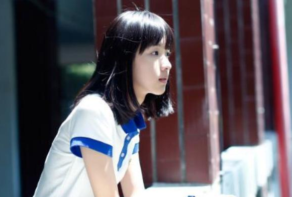 为啥建议高考当天不穿“校服”？资深教师说出原因，学生茅塞顿开