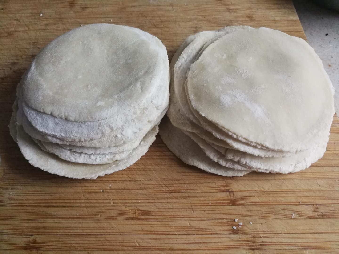 换一样,饺子皮又薄又柔滑筋道,煮不烂