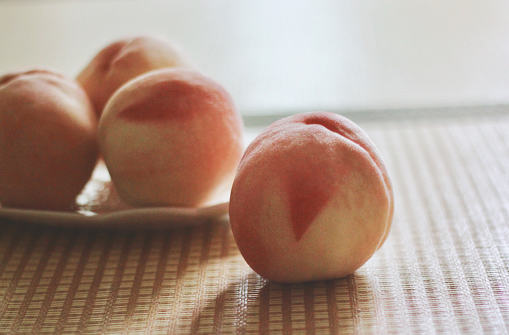 描写杨梅的优美句子(最近的水蜜桃) - 火句子