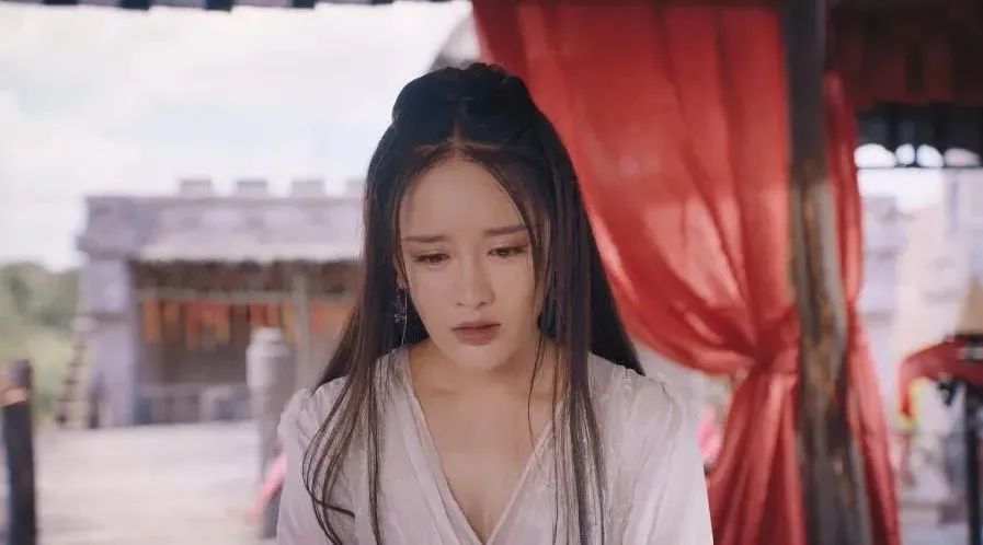 聂小倩皱眉瞪眼,宁采臣尖嘴猴腮,这部低配版"倩女幽魂"太辣眼