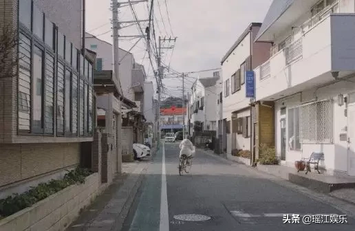 “我的第一次，是在他宿舍完成的。”