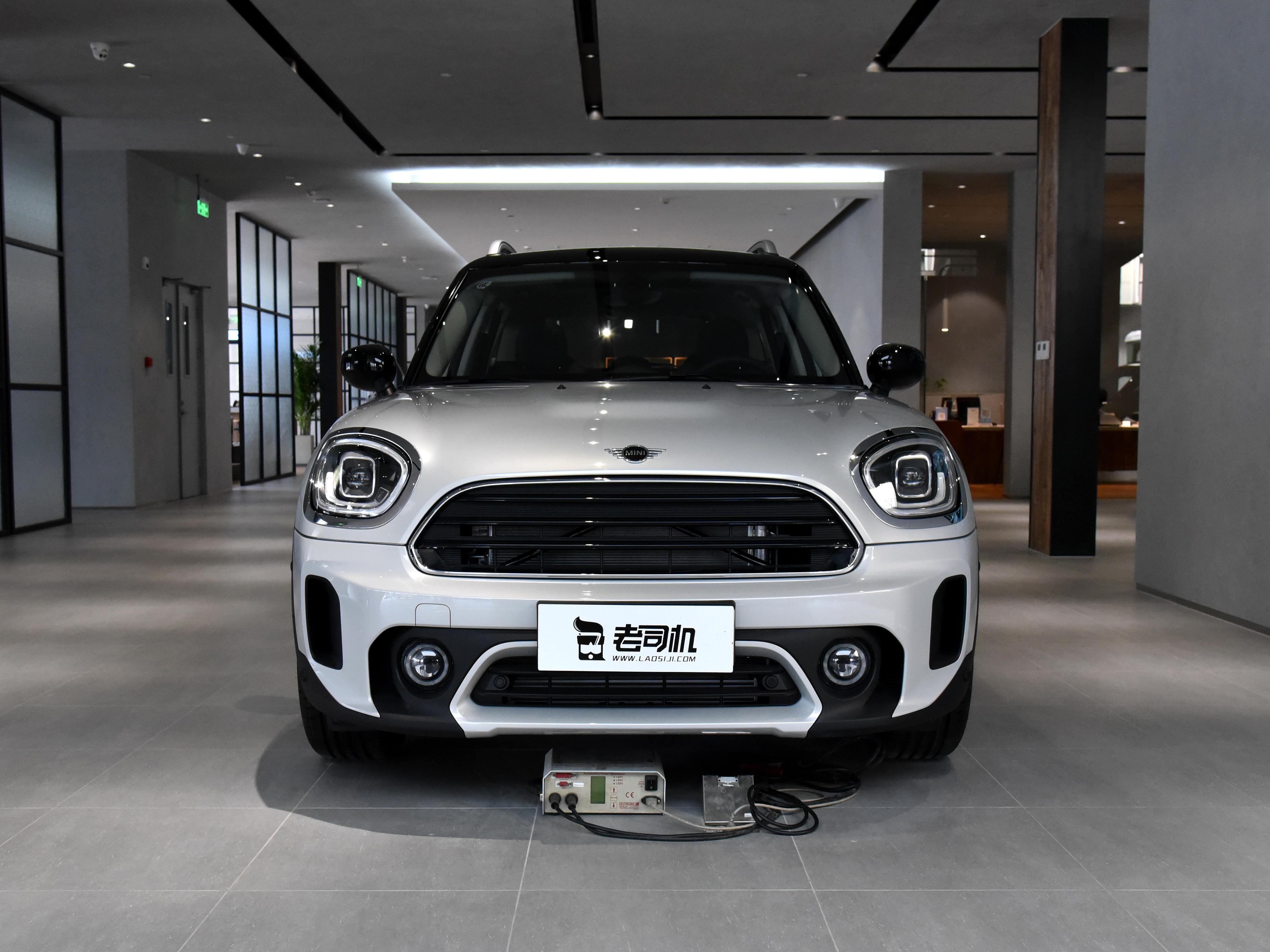 更加实用的SUV，回头率很高综合油耗6.1L，实拍MINI COUNTRYMAN