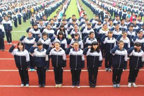 高考的颜值VS大学后的颜值，网友：变化真大，可以出道了