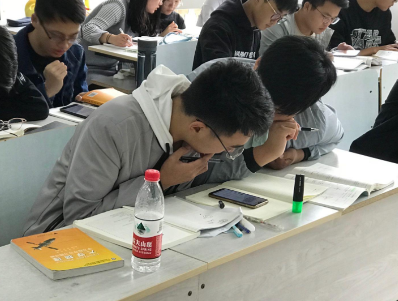 4所二本院校喜升一本，分数线几乎没变化，想捡漏的学生抓住机会