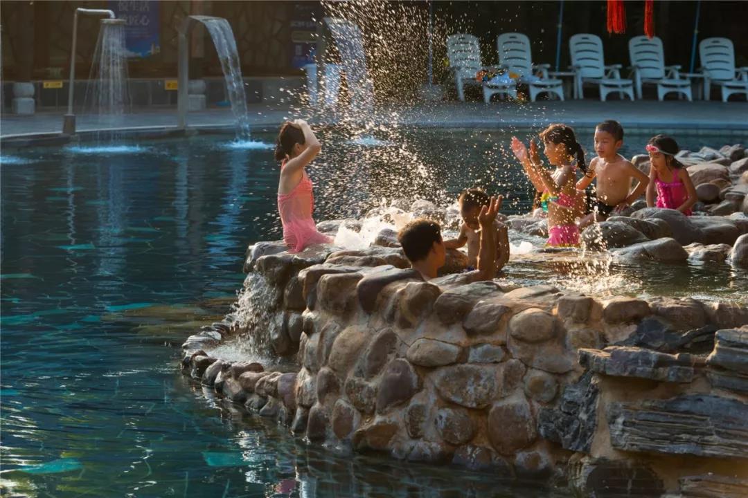 点子王七岁生日会等你来！水上狂欢盛宴，清凉又刺激