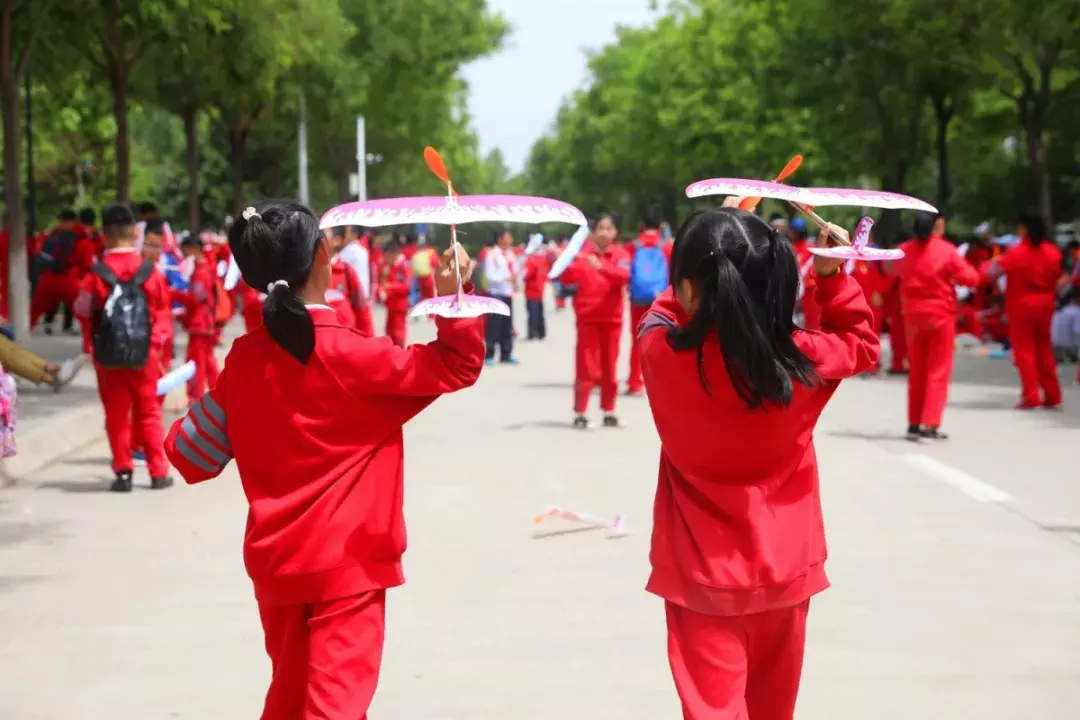 星辰大海,与你同往——西安高新国际学校给孩子一个“航天梦”,向着浩瀚星辰出发
