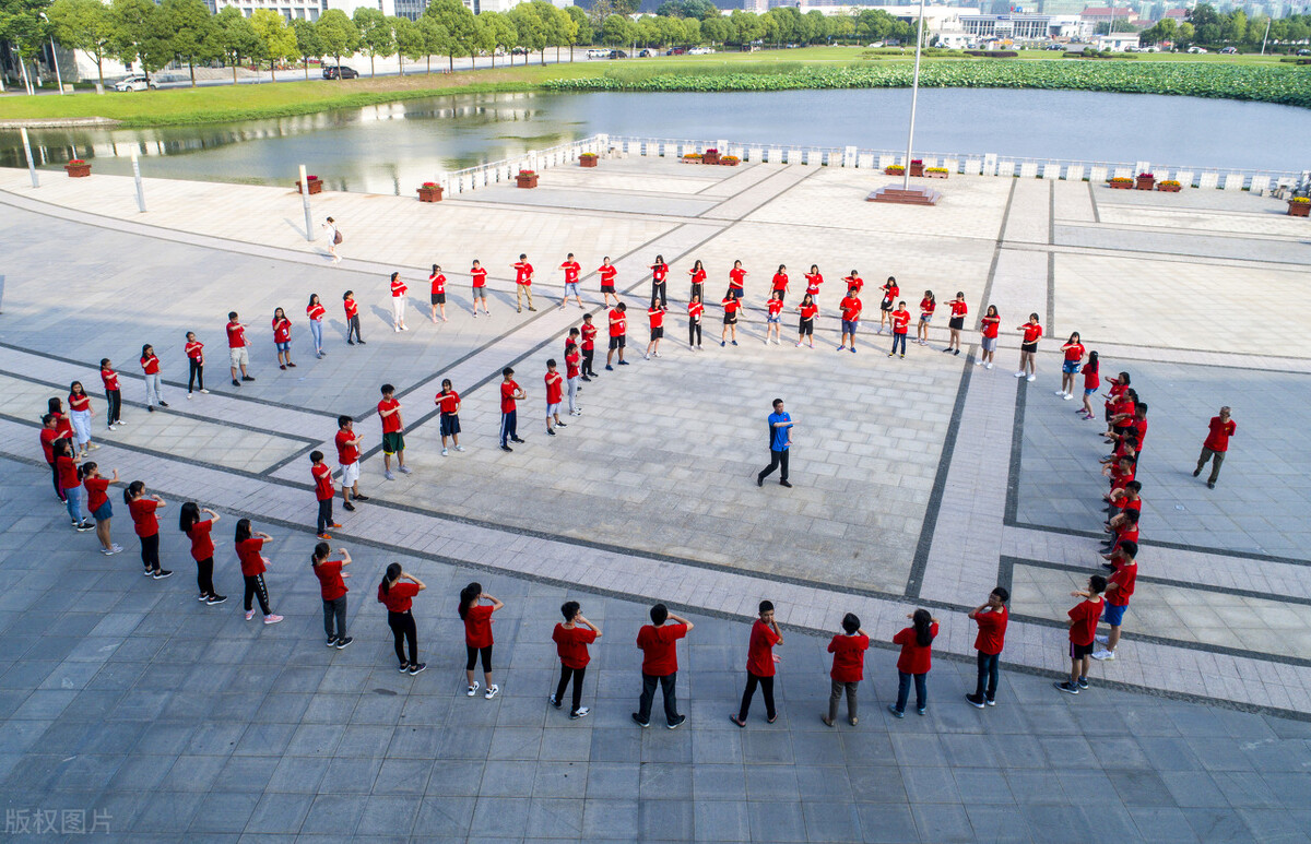 大学考教师资格证需要什么条件（学生未来想当大学老师）