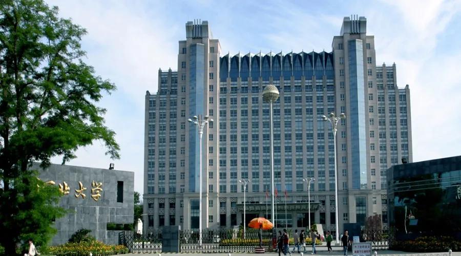 广州航海高等专科学校（中等成绩美术生去一线城市的捷径）