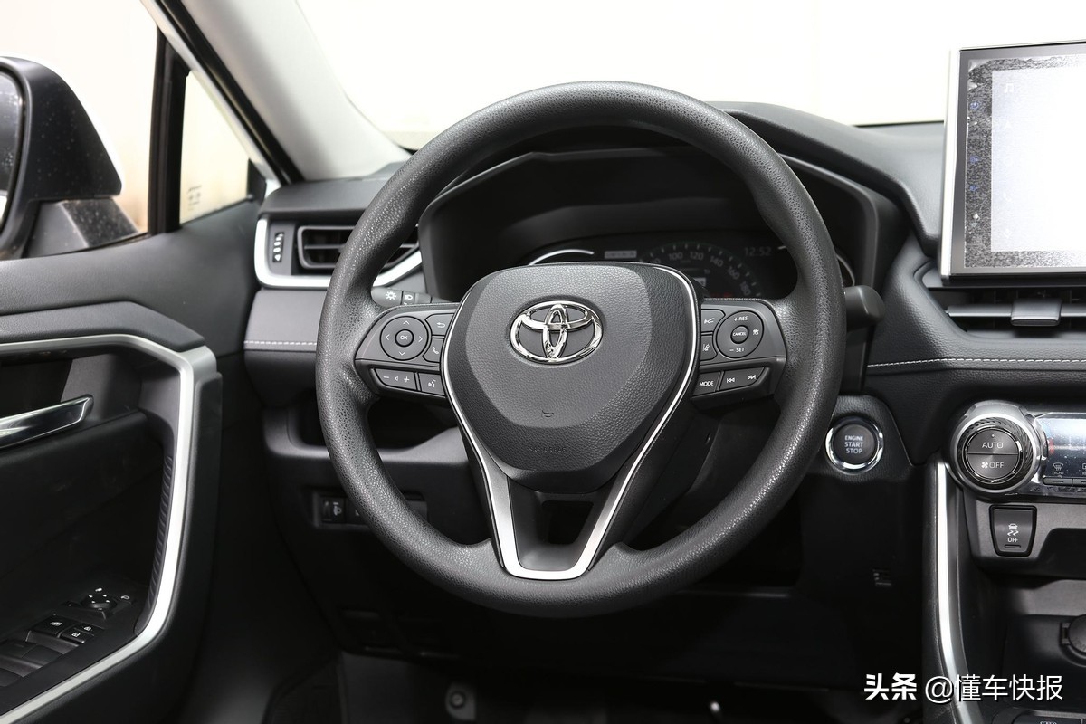 第五代途胜L对比丰田RAV4荣放，谁才是合资SUV的优等生？