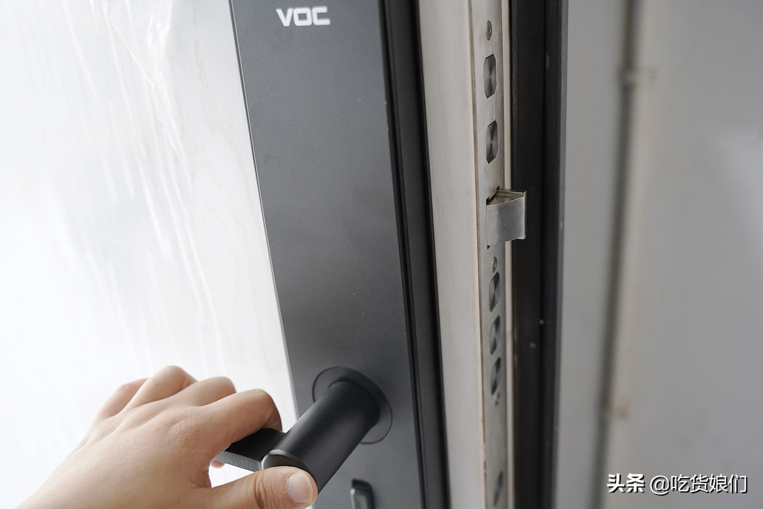 丢掉钥匙，解锁7大开锁方式！荣耀VOC智能门锁X6智能门锁测评