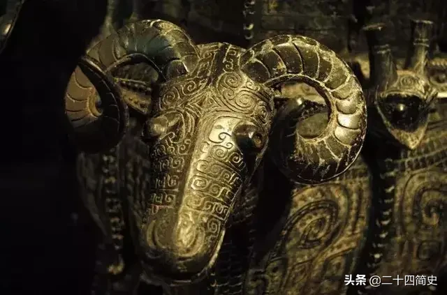 四羊方尊是哪个朝代的文物？是商朝晚期青铜礼器-第5张图片