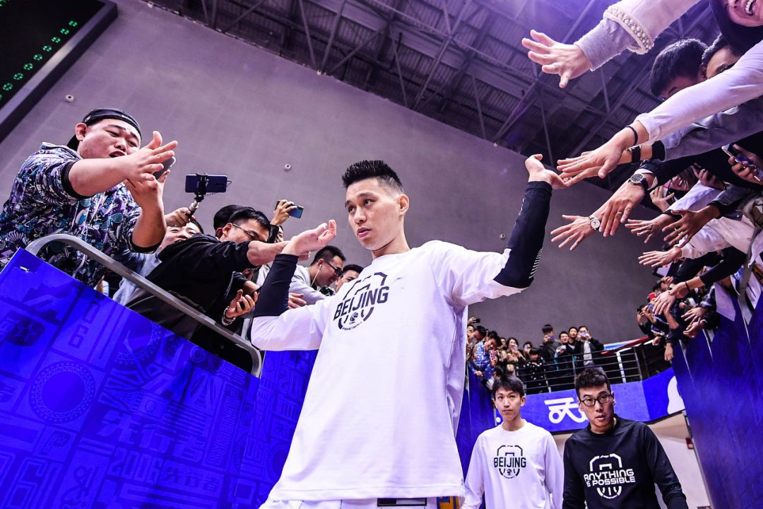 林书豪当年为什么离开nba(纽约当年为何放弃林书豪？归根结底，其实是球员的问题)