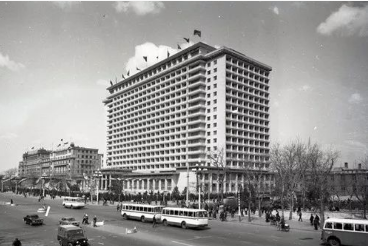 1973年北京酒店扩建，建在14层时，中央紧急停止，其中有什么隐情呢。