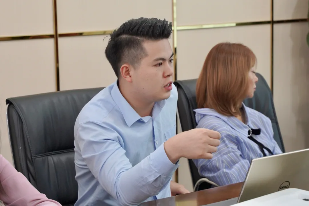 与挂靠人签订合同，能否要求被挂靠人承担责任？